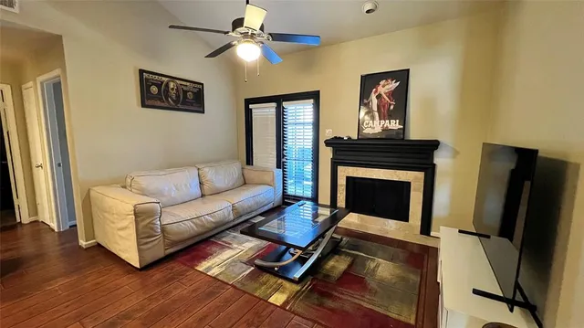 $1,200 | 8601 Park Lane, Unit 427, Dallas, TX 75231