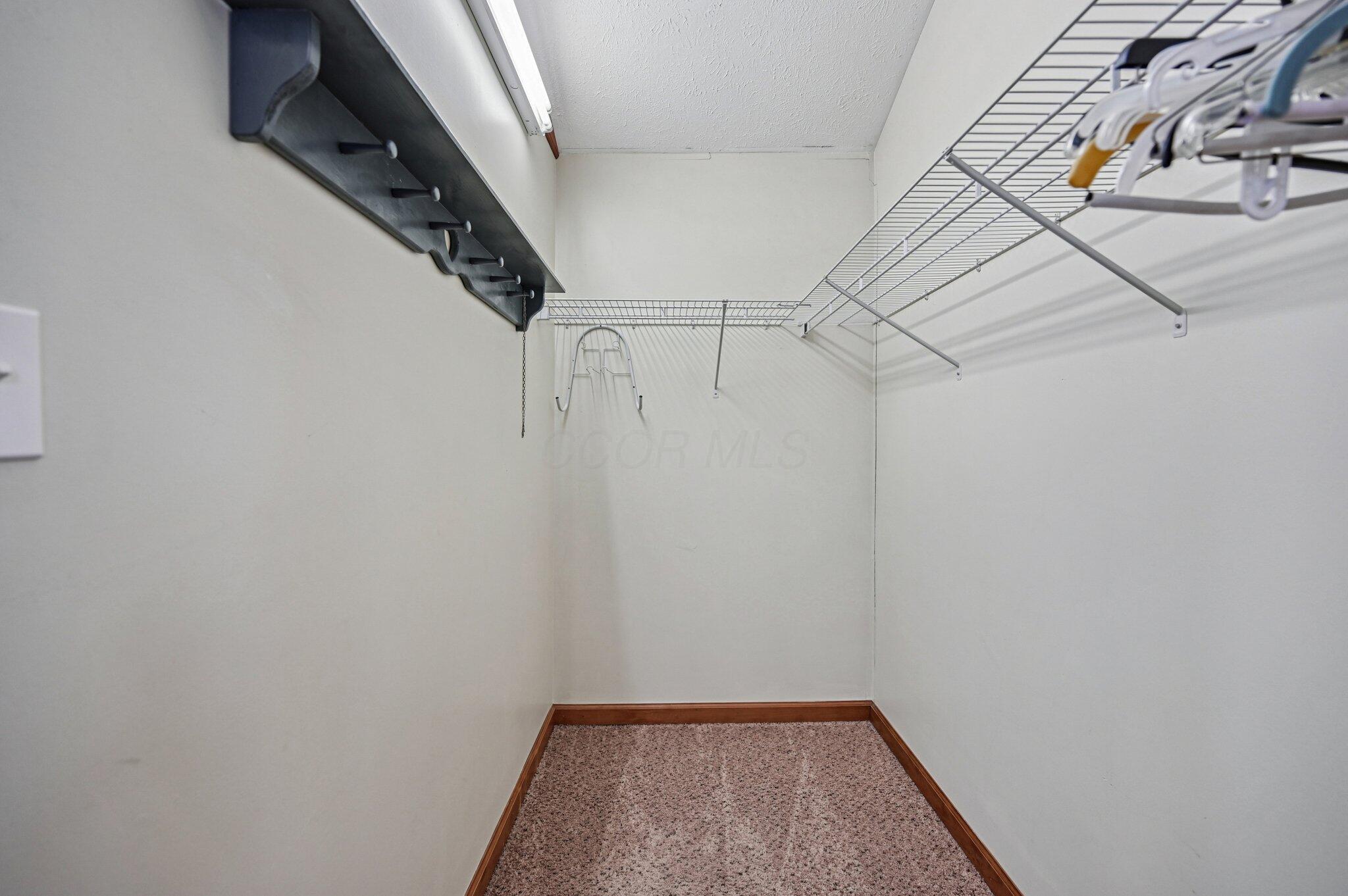 3100 Durant Road Zanesville, OH 43701 - Photo 24 of 48 Closet 1 - Primary bedroom