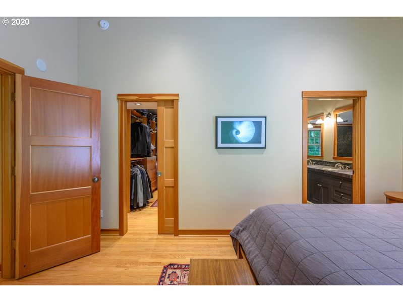 737 Northwest Spring Avenue Portland, OR 97229 - Photo 22 of 32
