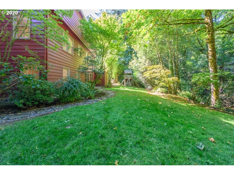 737 Northwest Spring Avenue Portland, OR 97229 - Photo 5 of 32