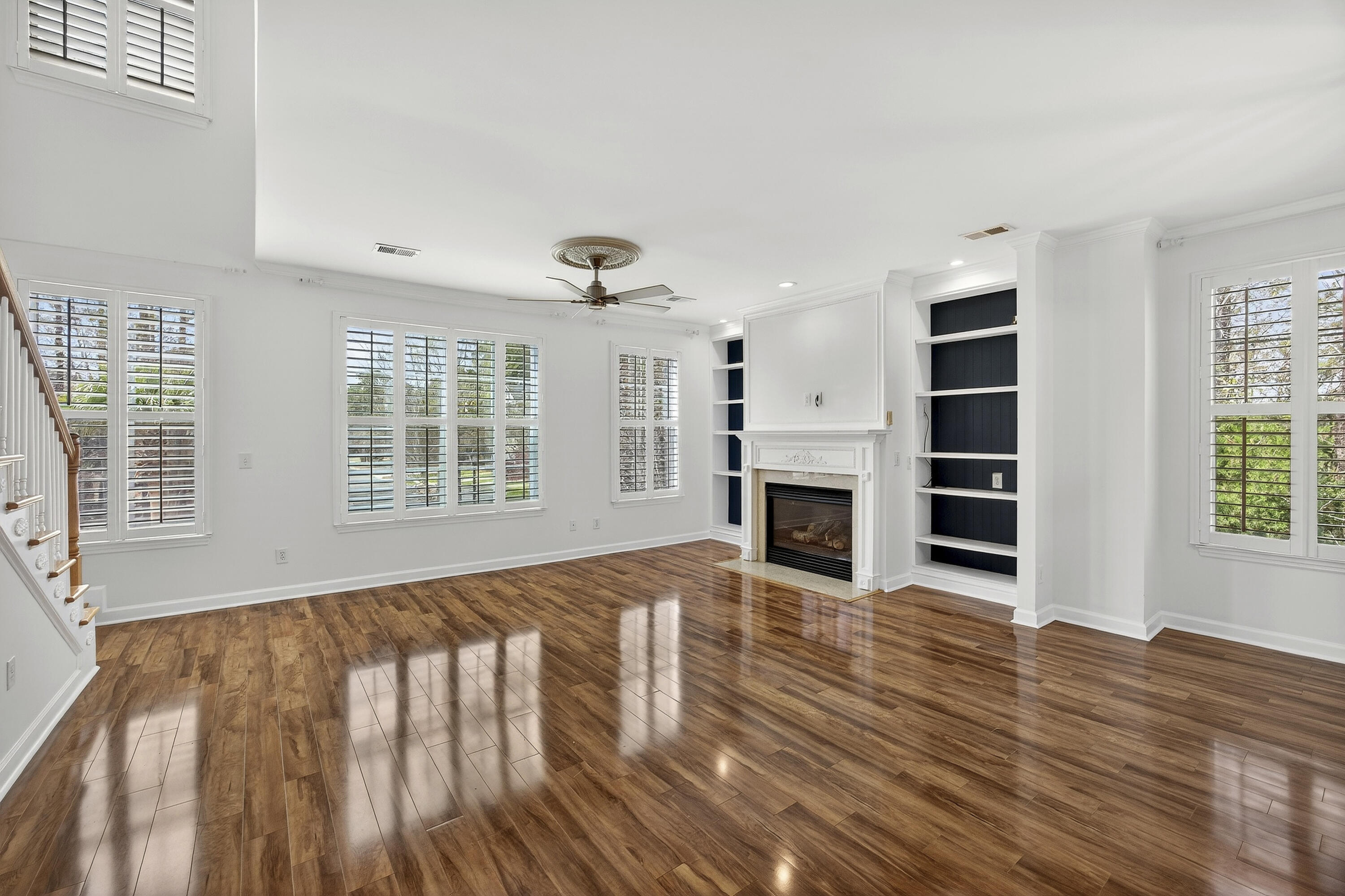 188 Fair Sailing Road Mount Pleasant, SC 29466 - Photo 3 of 62