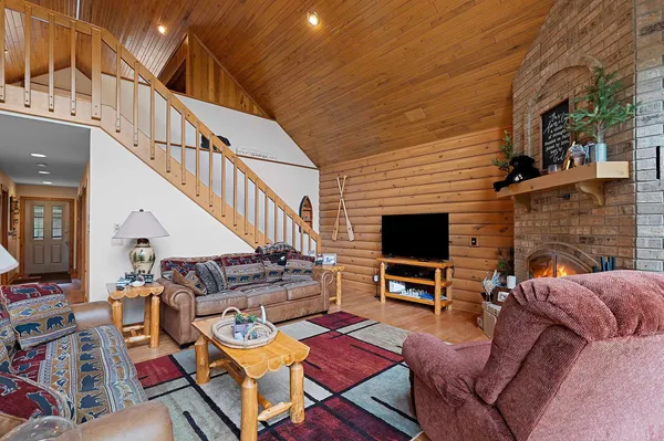 $1,075,000 | W1029 Highway Vv Keshena Wi 54135, Keshena, WI 54135