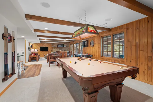 $1,075,000 | W1029 Highway Vv Keshena Wi 54135, Keshena, WI 54135