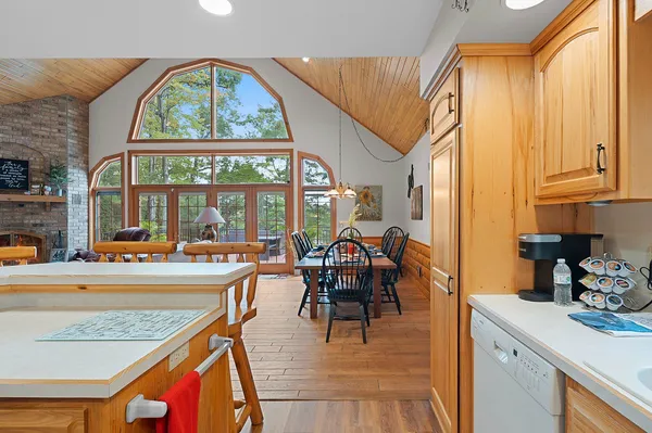 $1,075,000 | W1029 Highway Vv Keshena Wi 54135, Keshena, WI 54135