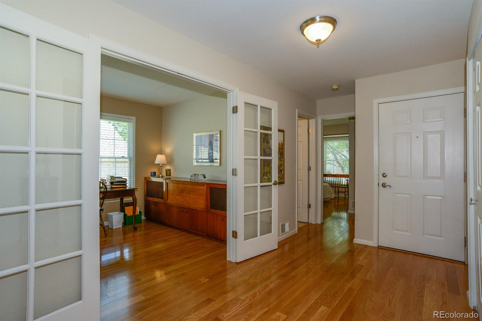 9027 Greenspointe Lane Highlands Ranch, CO 80130 - Photo 2 of 32