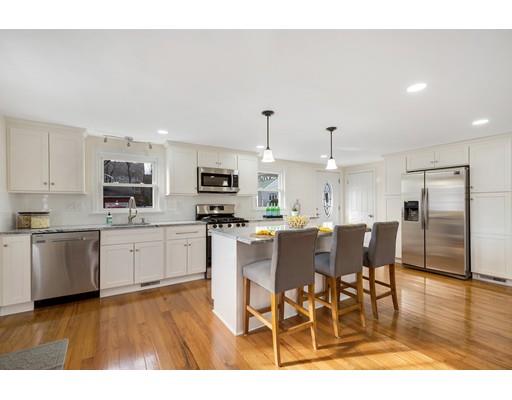 6 Carpenter Road Lynnfield, MA 01940 - Photo 3 of 27 Gallery Image 3