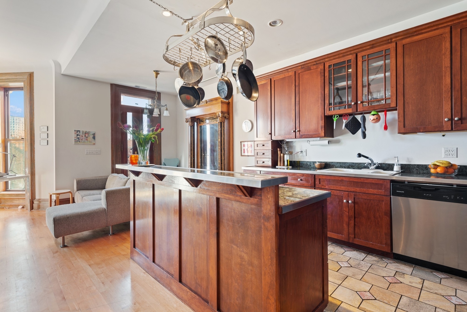 Undisclosed Address Chicago, IL 60614 - Photo 5 of 15