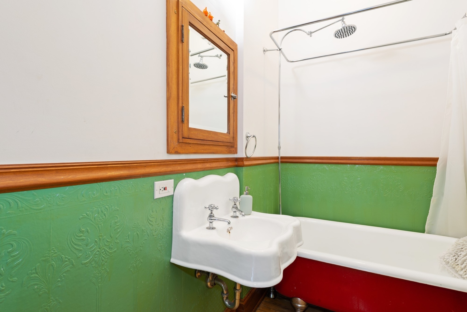 Undisclosed Address Chicago, IL 60614 - Photo 10 of 15