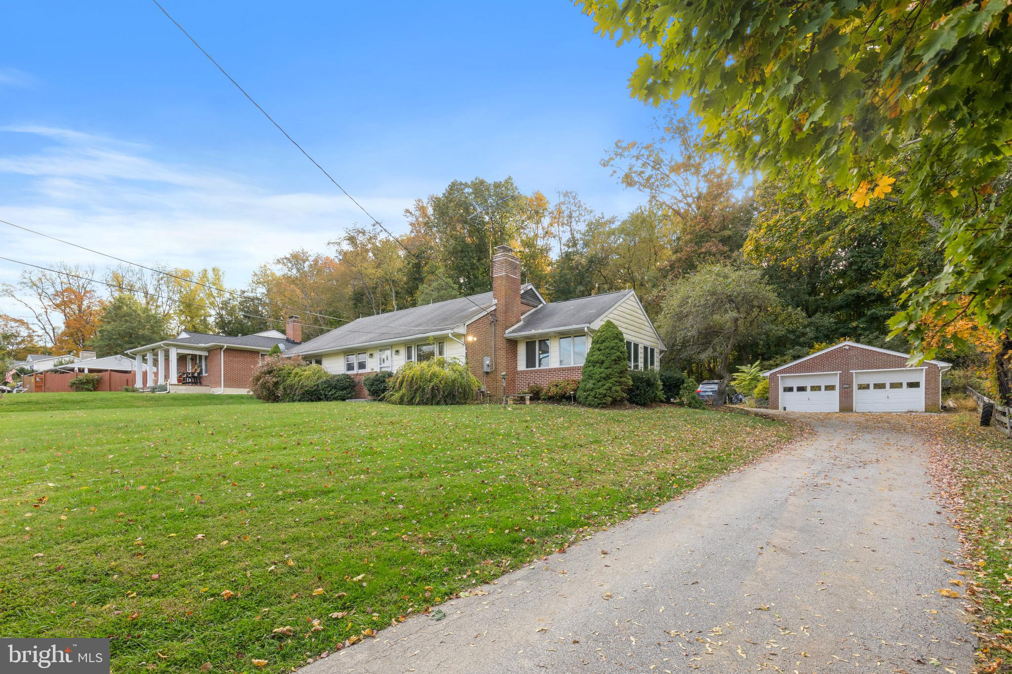 Charming rancher on .5 acre near Butler village