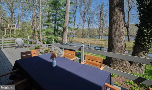 $5,000 | 2976 River Road, New Hope, PA 18938