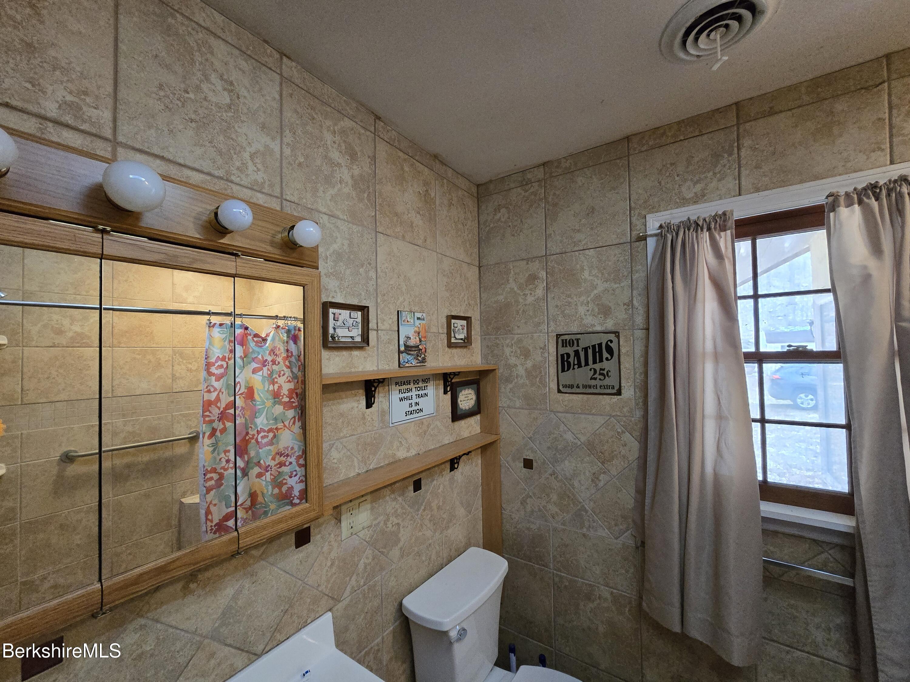 14 East Road Stephentown, NY 12168 - Photo 11 of 23 East Rd 11 Bath Pic 1