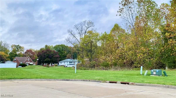 $39,900 | Sl15 Rockytop Court, Maple Heights, OH 44137