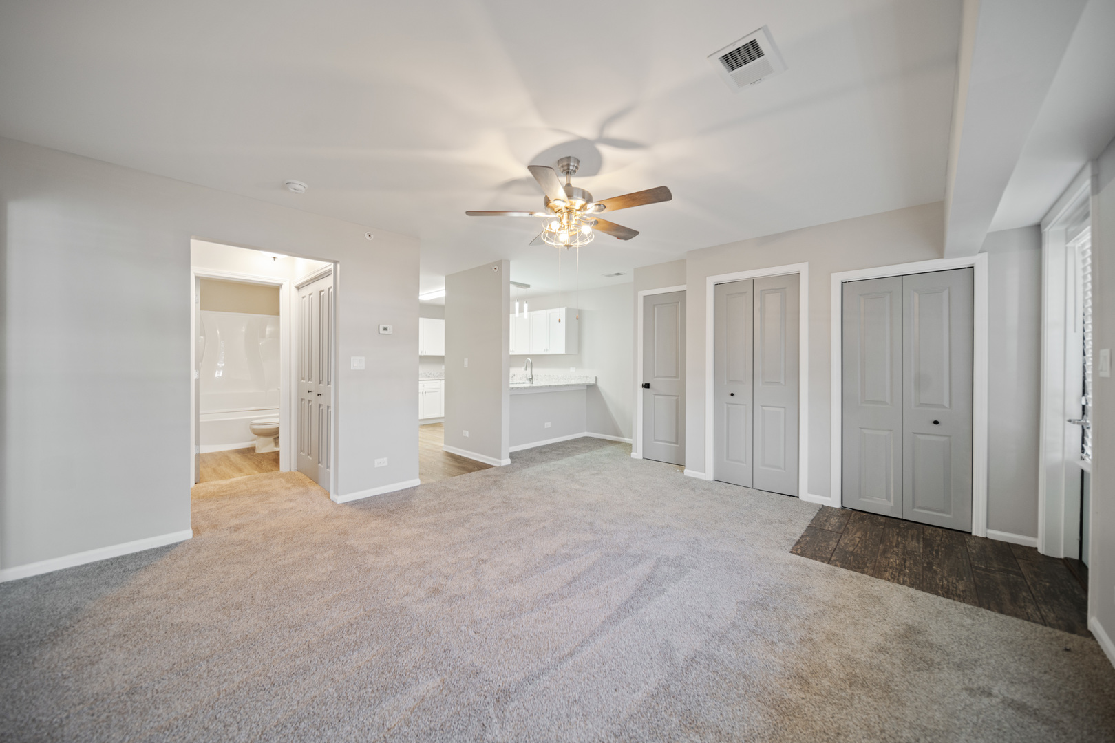 5 South Virginia Road, Unit 6 Crystal Lake, IL 60014 - Photo 15 of 16