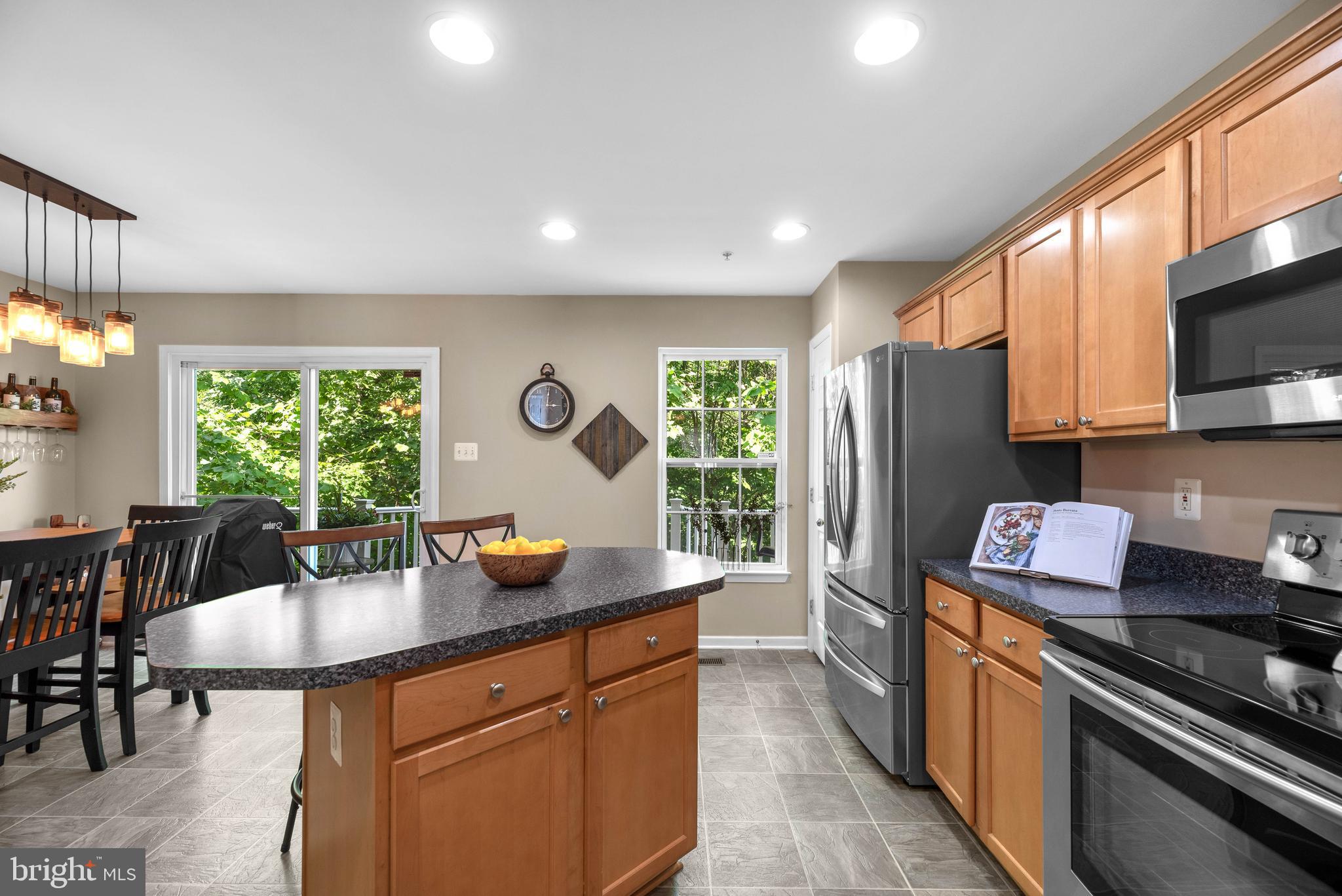 7136 Water Oak Road Elkridge, MD 21075 - Photo 4 of 39 Gallery Image 4