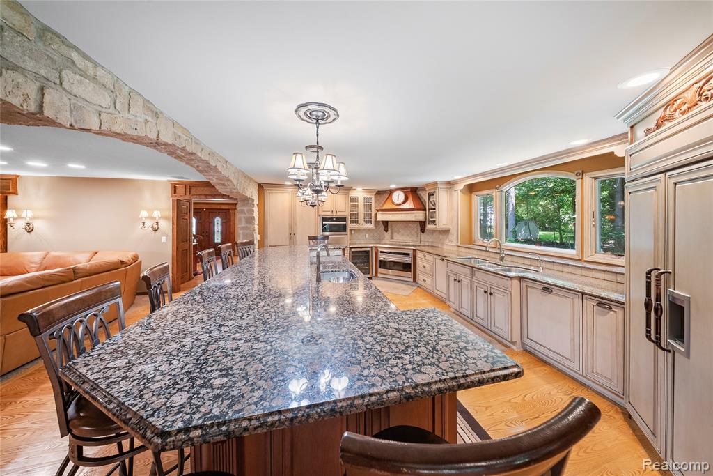 8931 Bridge Road Grosse Ile, MI 48138 - Photo 10 of 50 Gallery Image 10