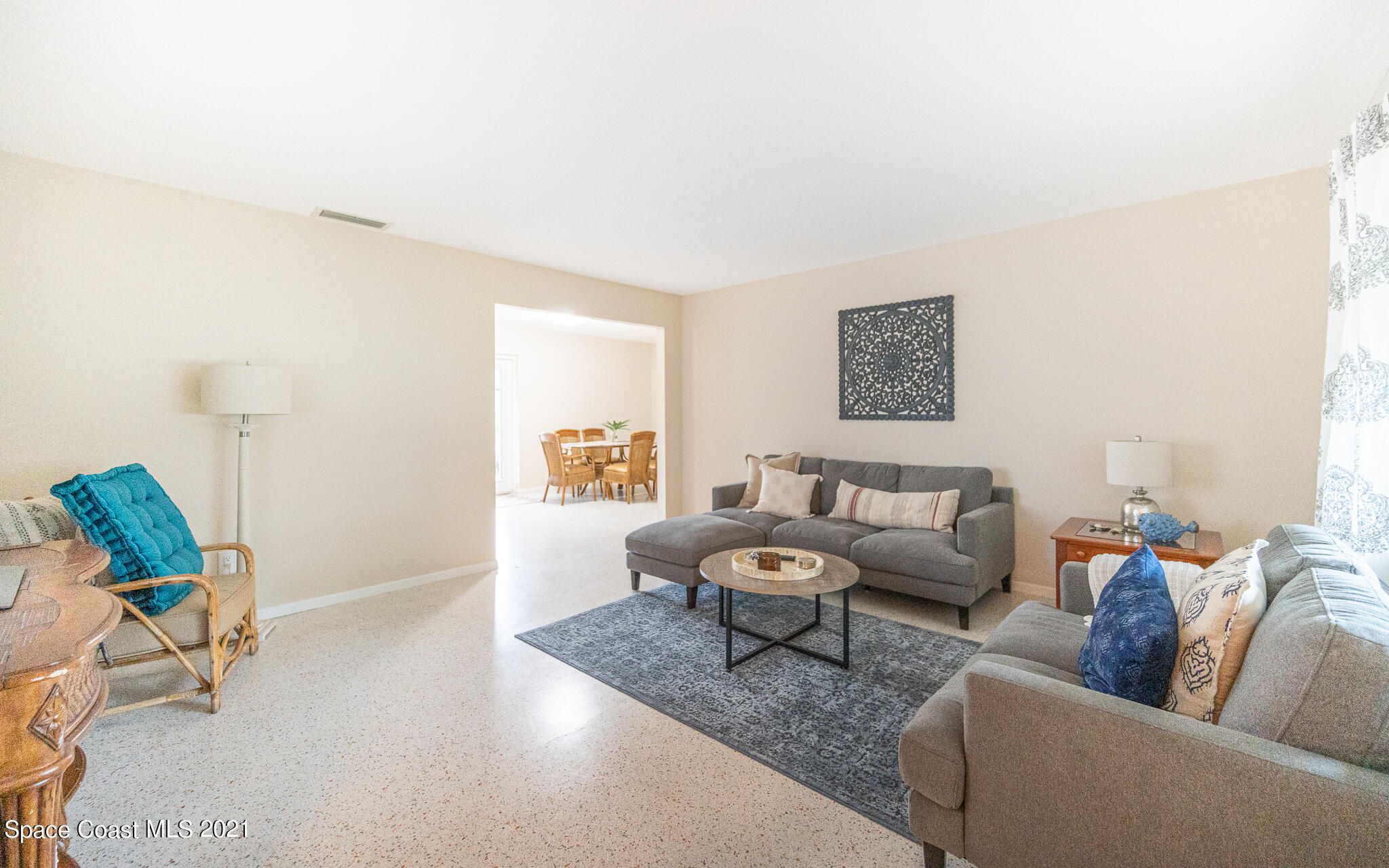 987 Kings Post Road Rockledge, FL 32955 - Photo 6 of 15 DSC_4195