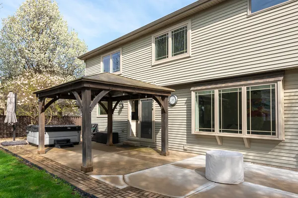 $569,000 | 25231 Monroe Court, Plainfield, IL 60585