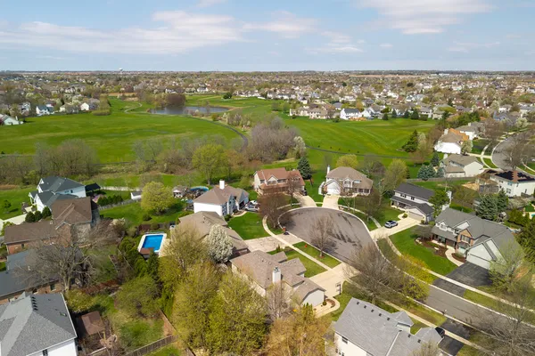 $569,000 | 25231 Monroe Court, Plainfield, IL 60585