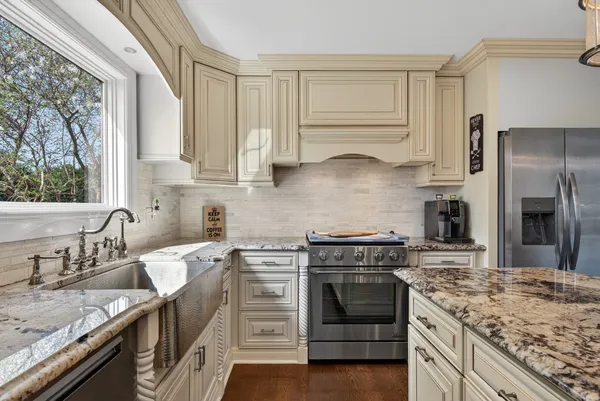 $569,000 | 25231 Monroe Court, Plainfield, IL 60585