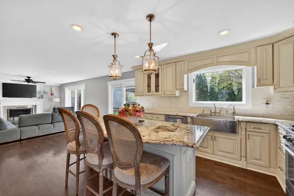 $569,000 | 25231 Monroe Court, Plainfield, IL 60585