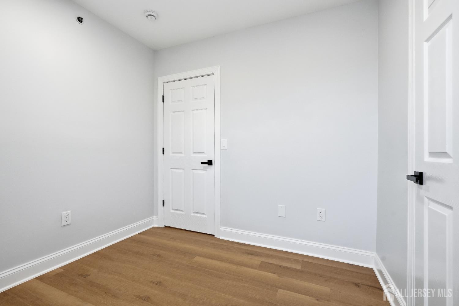115 Remsen Avenue New Brunswick, NJ 08901 - Photo 34 of 38