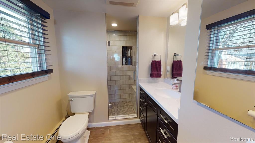 30048 Barwell Road Farmington Hills, MI 48334 - Photo 20 of 36