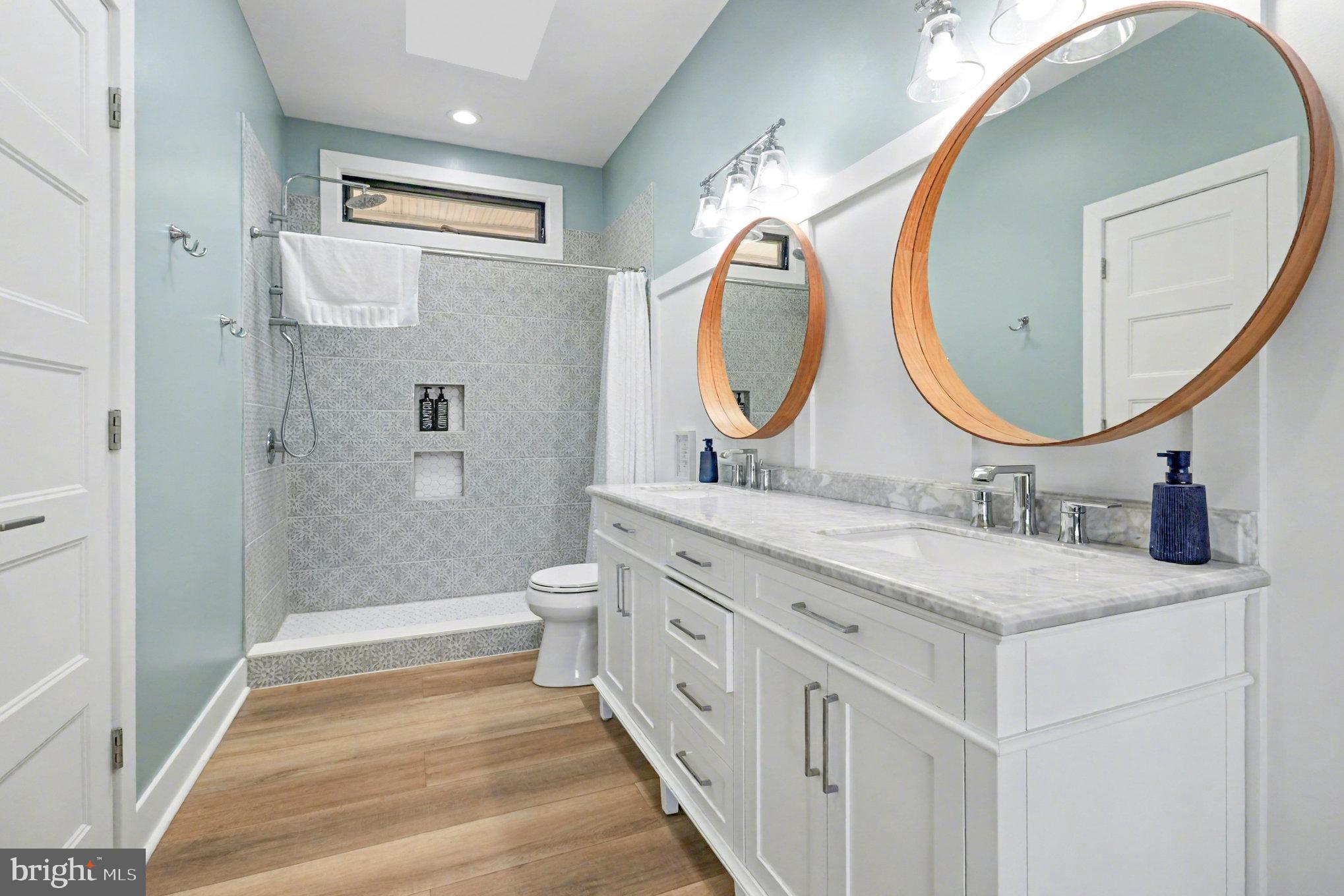160 Shipwatch Lane Reedville, VA 22539 - Photo 36 of 54 Primary bathroom
