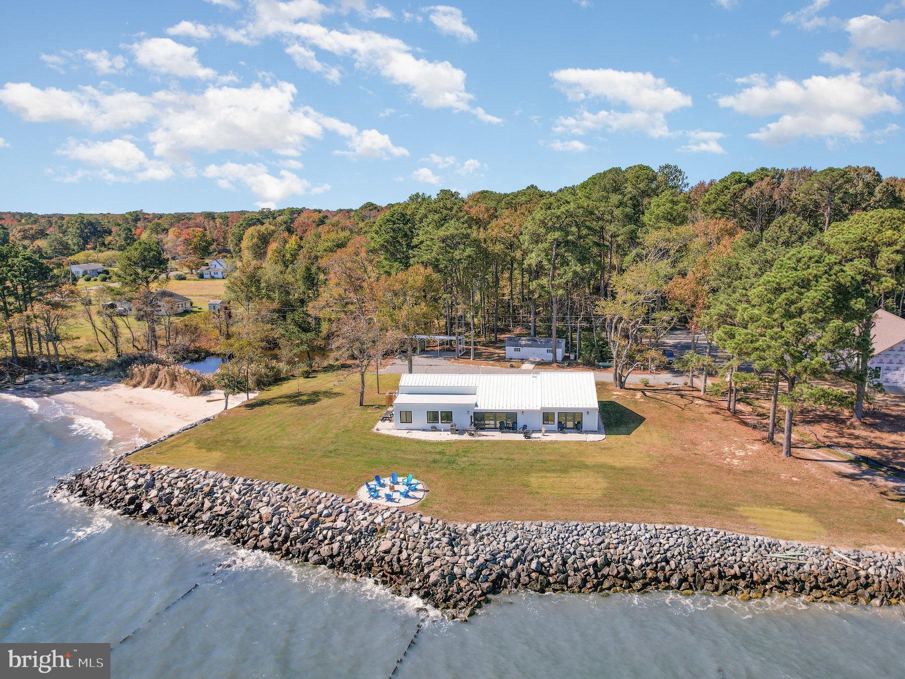 160 Shipwatch Lane Reedville, VA 22539 - Photo 4 of 54 Expansive waterfront property
