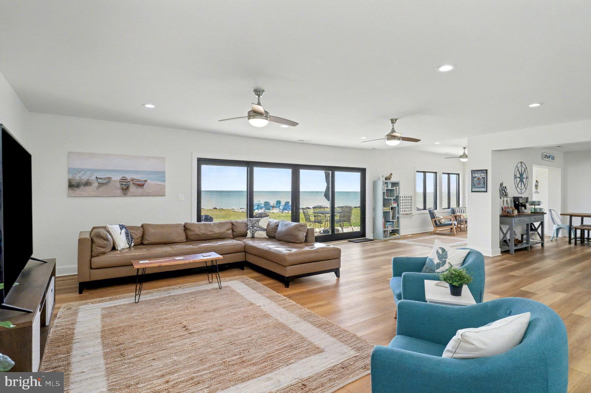 160 Shipwatch Lane Reedville, VA 22539 - Photo 8 of 54 Relax, entertain, bird watch- a room for it all