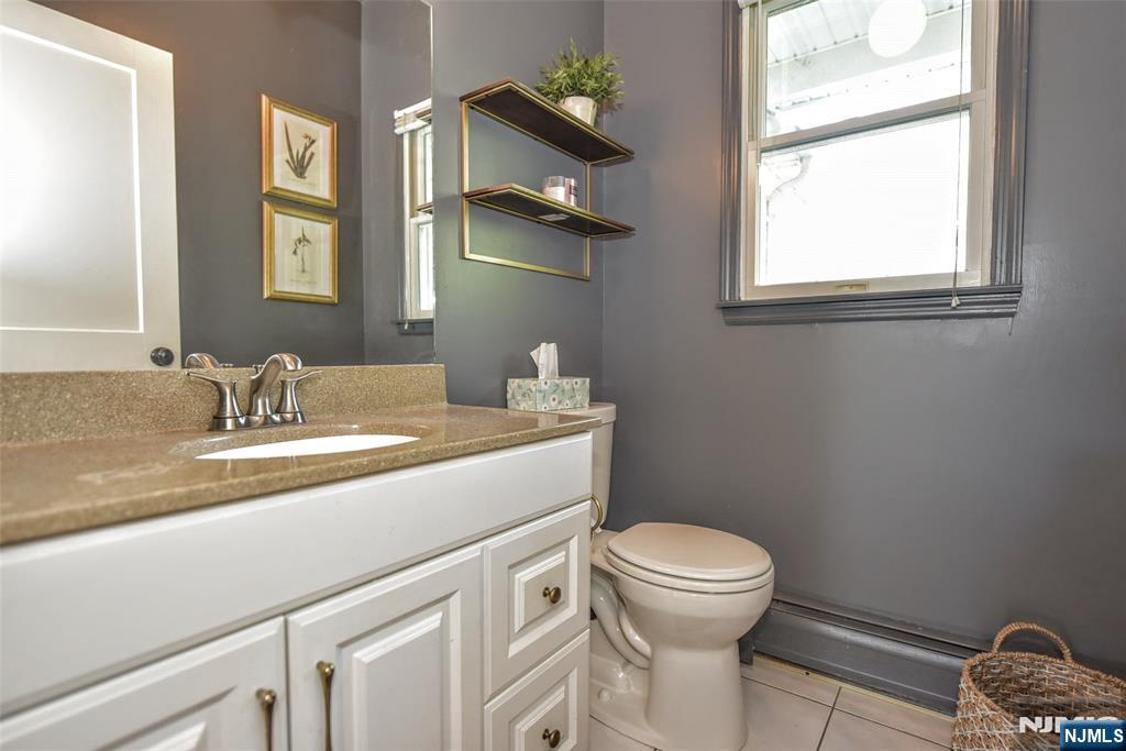 540 Burlington Street Paramus, NJ 07652 - Photo 14 of 34