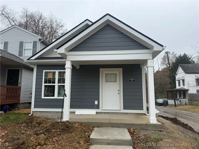 $184,900 | 229 West 9th Street, New Albany, IN 47150
