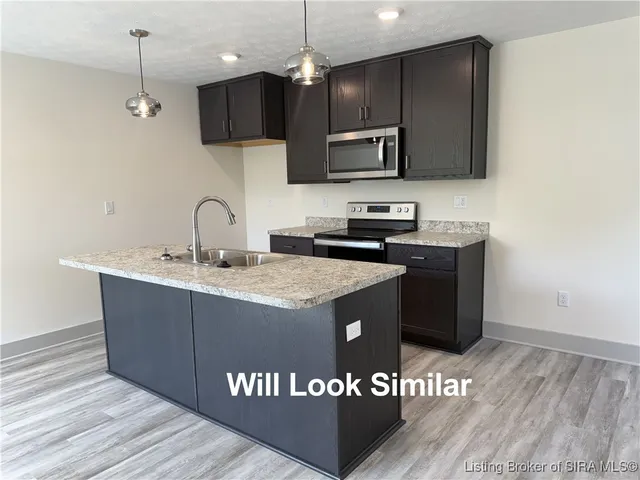 $184,900 | 229 West 9th Street, New Albany, IN 47150