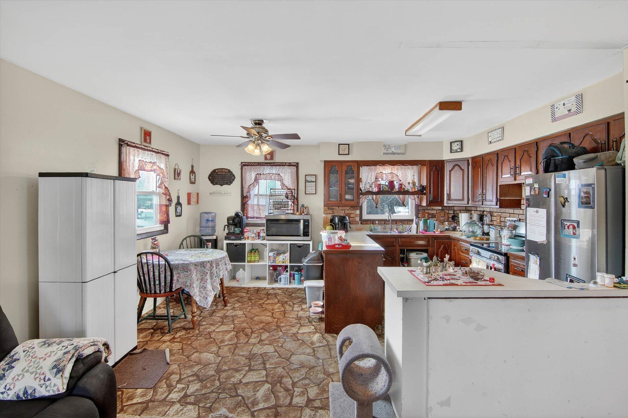 908 Springcrest Boulevard Jackson, MI 49203 - Photo 12 of 37 15-908 Springcrest Blvd Jackson, MI 492