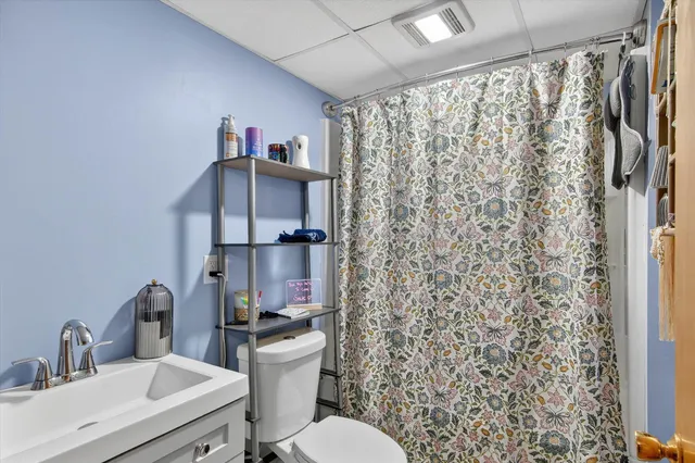 $179,900 | 908 Springcrest Boulevard, Jackson, MI 49203