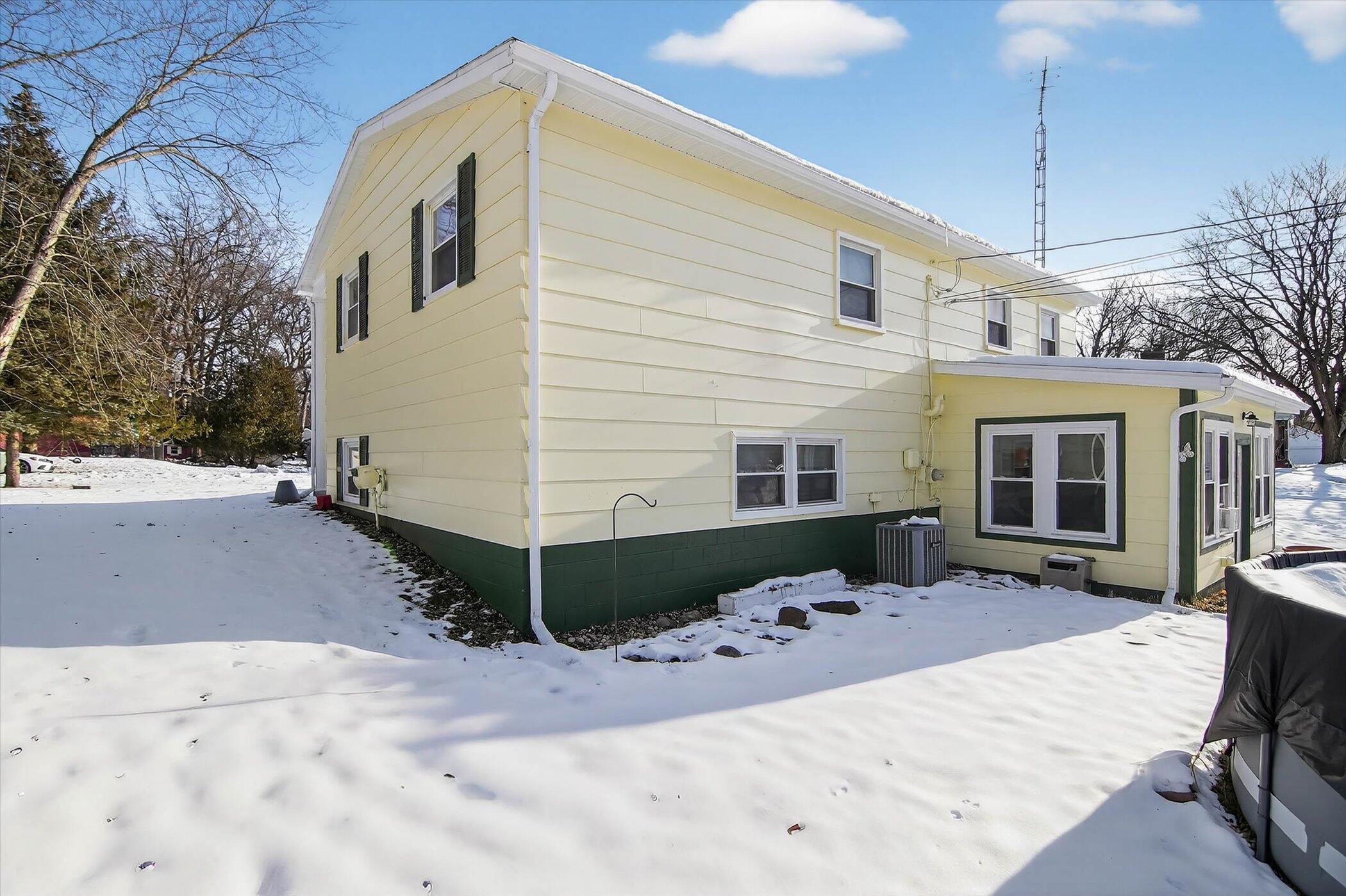 908 Springcrest Boulevard Jackson, MI 49203 - Photo 32 of 37 35-908 Springcrest Blvd Jackson, MI 492