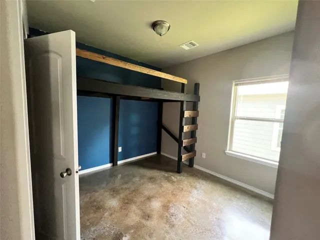 $1,695 | 15887 Pecan Drive, Montgomery, TX 77356