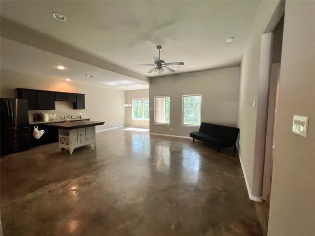 $1,695 | 15887 Pecan Drive, Montgomery, TX 77356