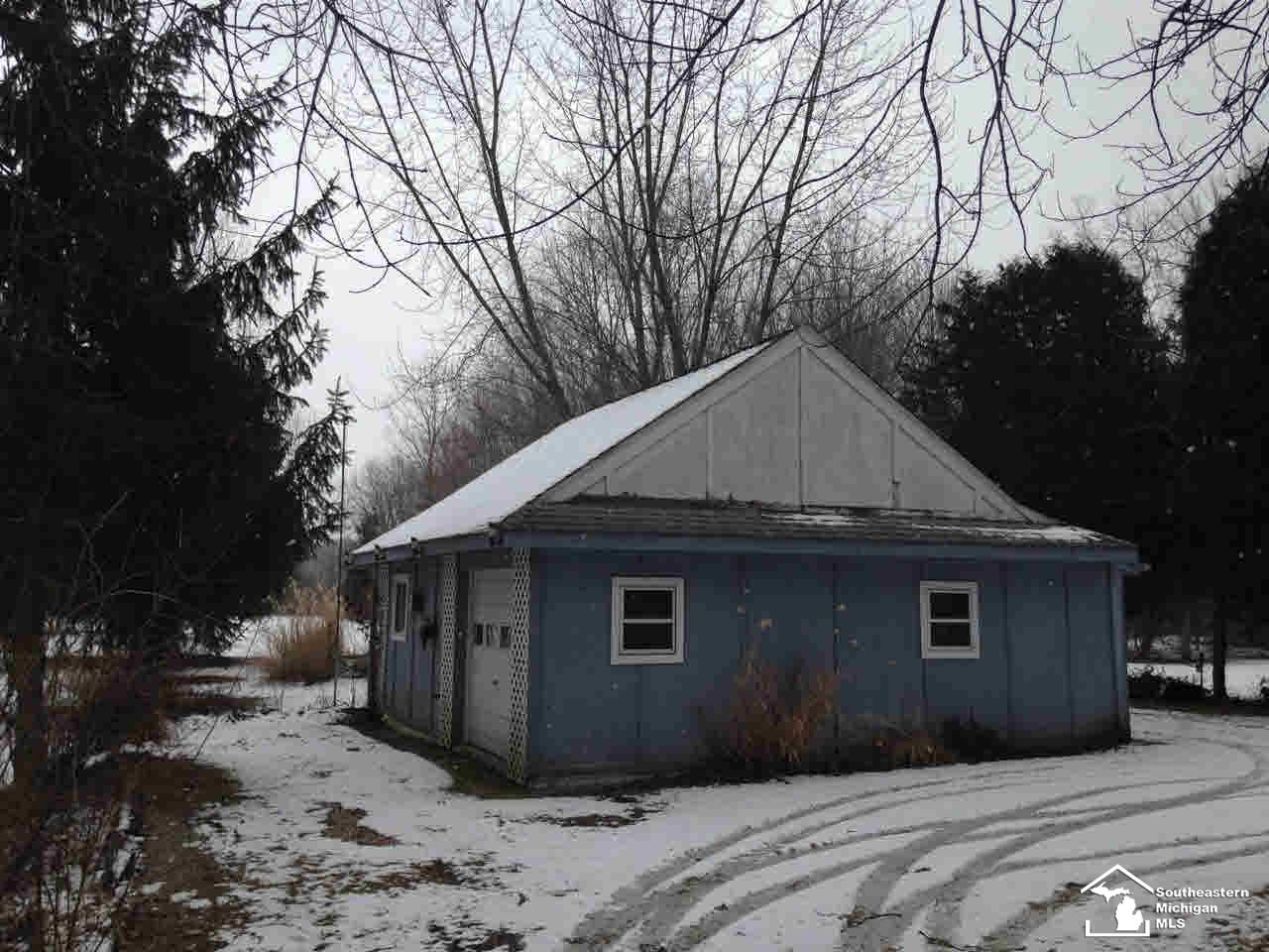 10716 Exeter Road Carleton, MI 48117 - Photo 21 of 25