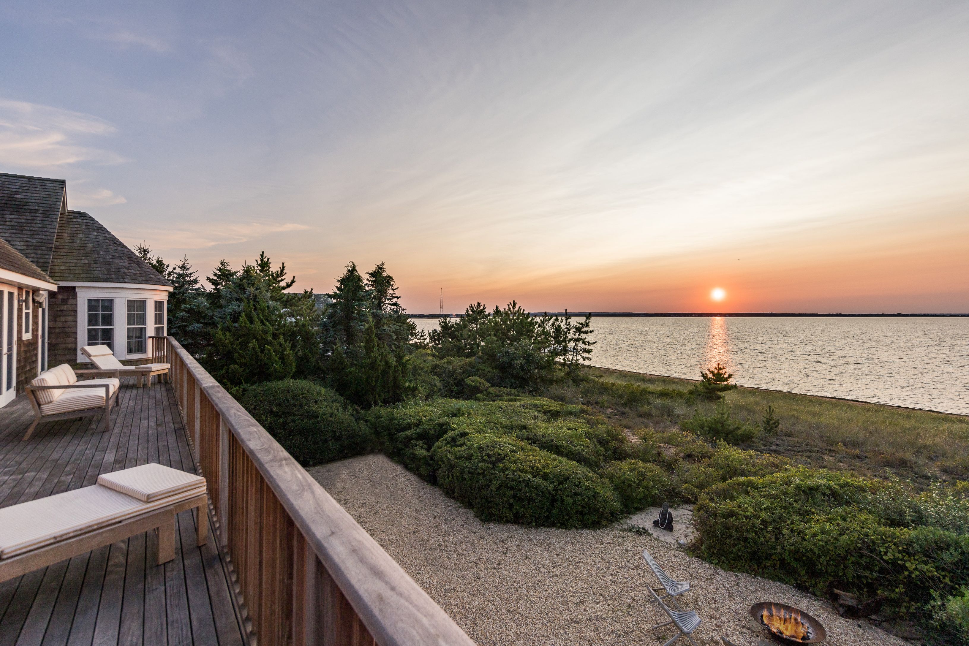 20 Napeague Harbor Road Amagansett, NY 11930 - Photo 1 of 23