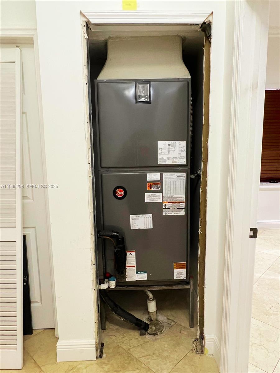 3401 Southwest 149th Avenue Miami, FL 33185 - Photo 12 of 79