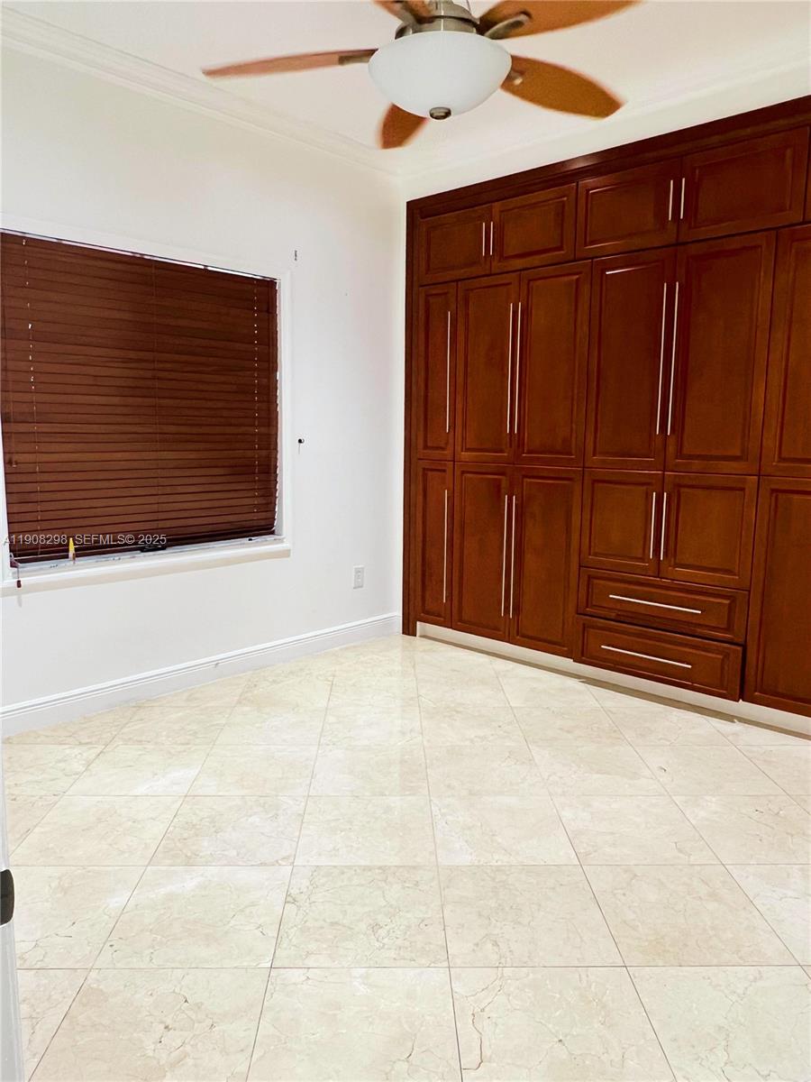 3401 Southwest 149th Avenue Miami, FL 33185 - Photo 16 of 79