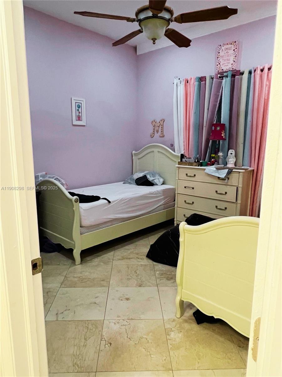 3401 Southwest 149th Avenue Miami, FL 33185 - Photo 20 of 79