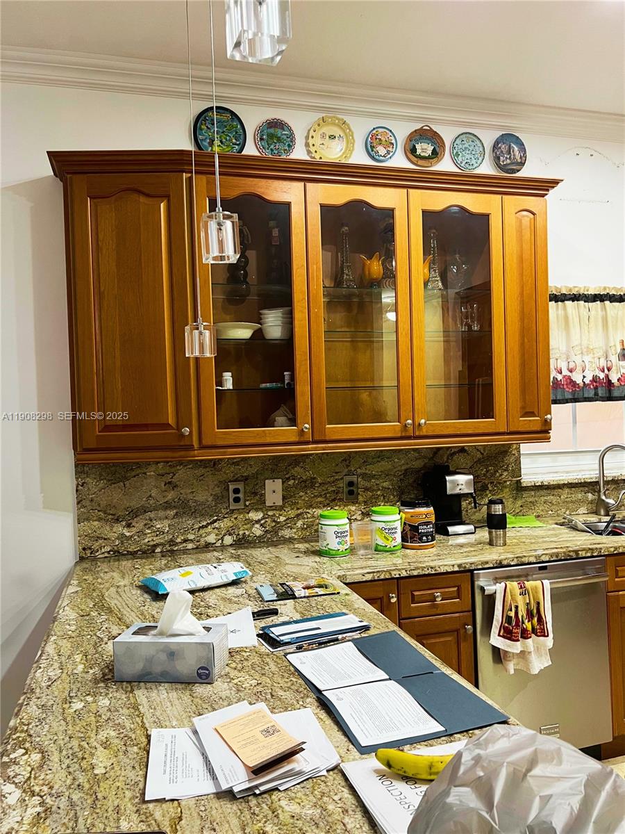 3401 Southwest 149th Avenue Miami, FL 33185 - Photo 32 of 79