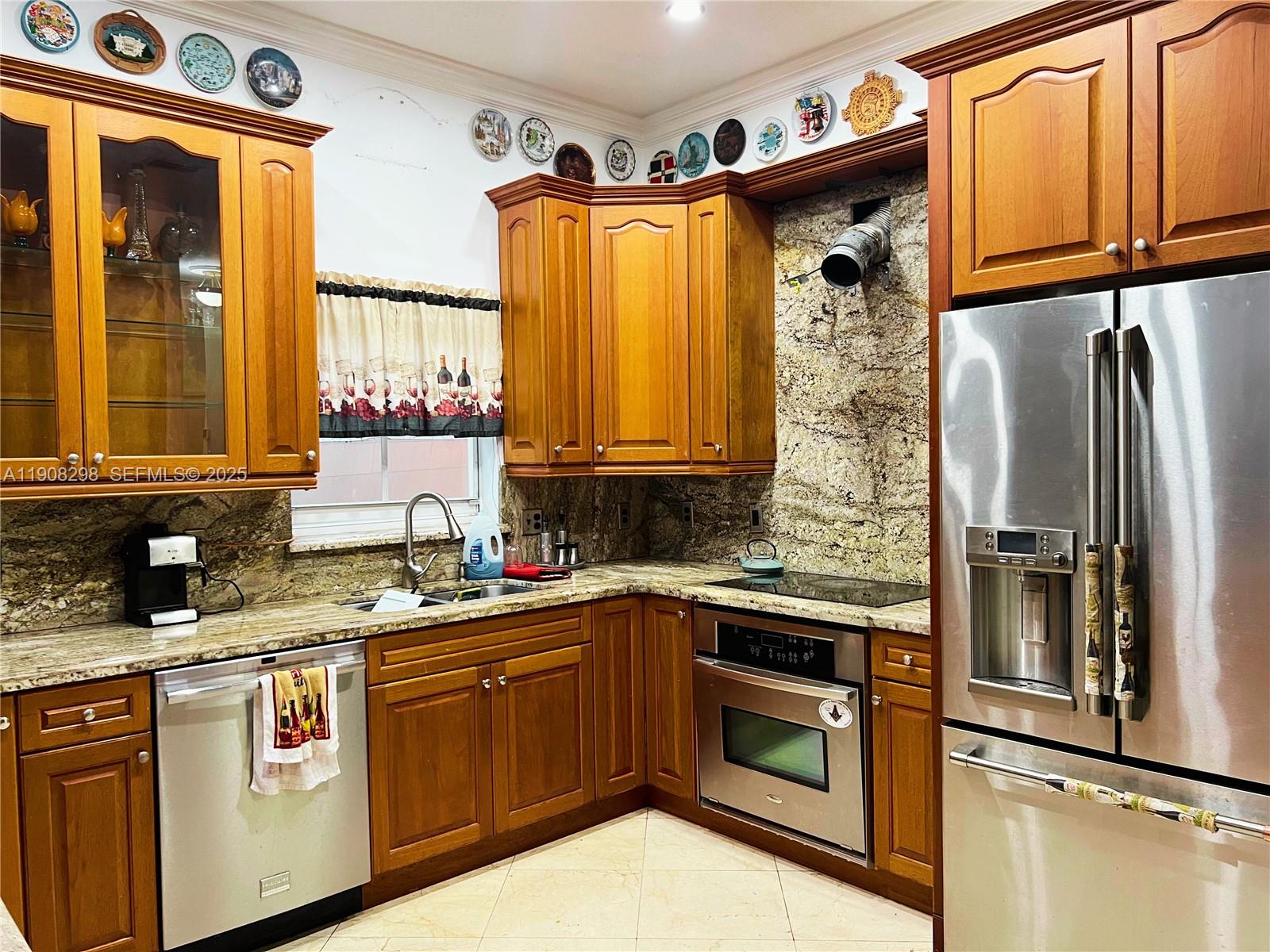 3401 Southwest 149th Avenue Miami, FL 33185 - Photo 33 of 79