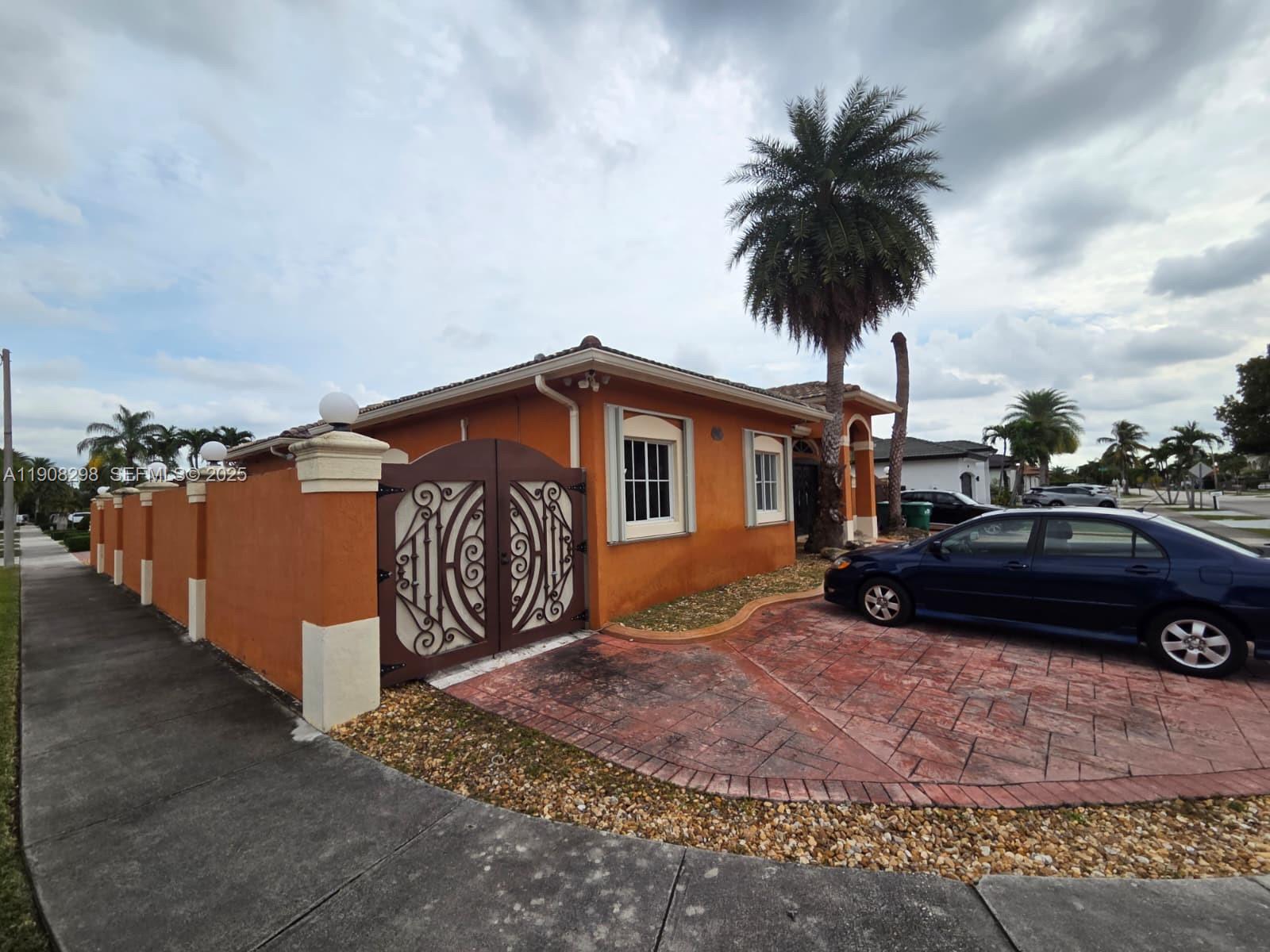 3401 Southwest 149th Avenue Miami, FL 33185 - Photo 4 of 79