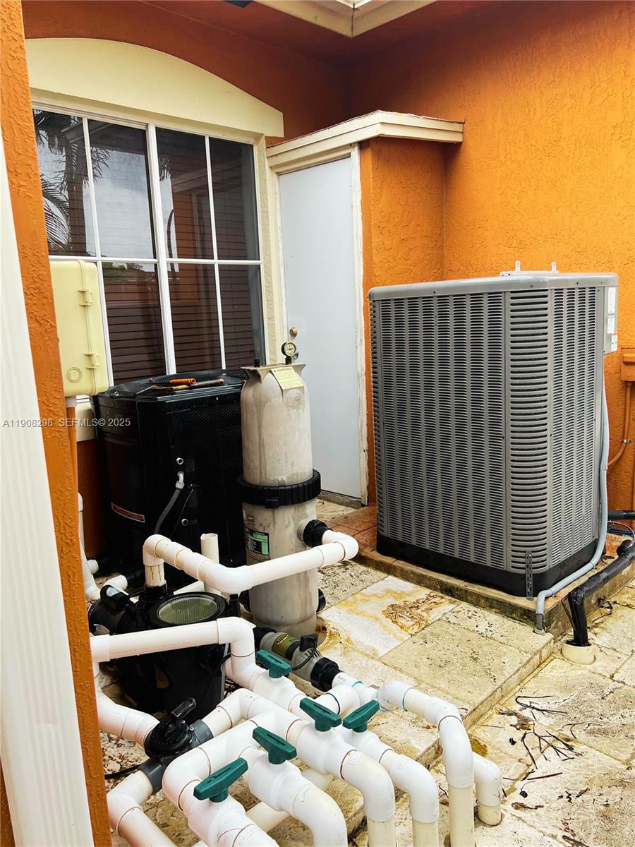 3401 Southwest 149th Avenue Miami, FL 33185 - Photo 66 of 79