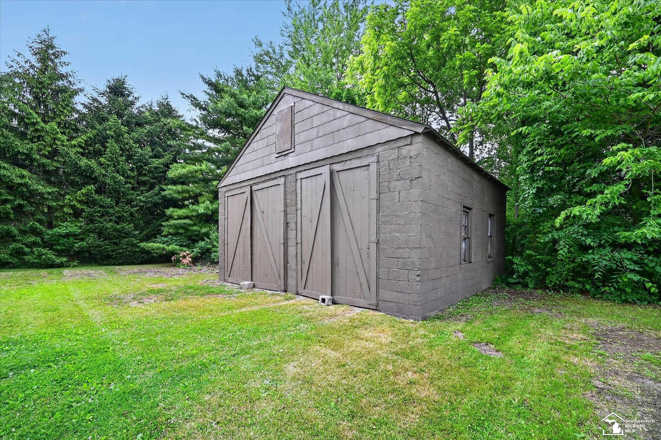 12472 South Custer Road Dundee, MI 48131 - Photo 44 of 46
