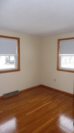 332 Parker Road Dracut, MA 01826 - Photo 8 of 14 Gallery Image 8