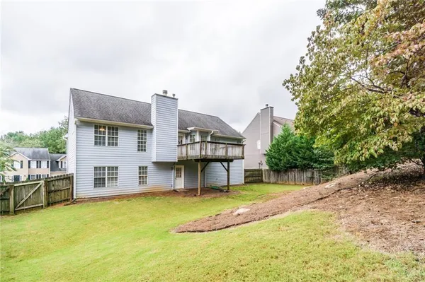 a view of a tennis court