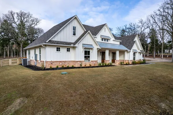 $995,000 | 23332 Fm 1995, Lindale, TX 75771